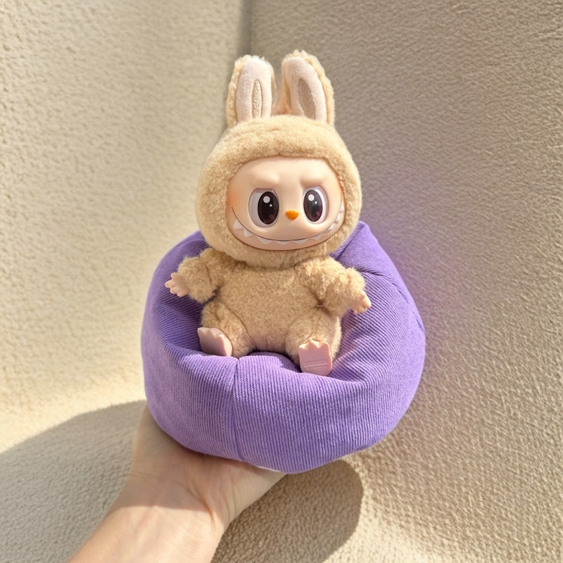 Labubu Lazy Sofa - BuBu Boxes