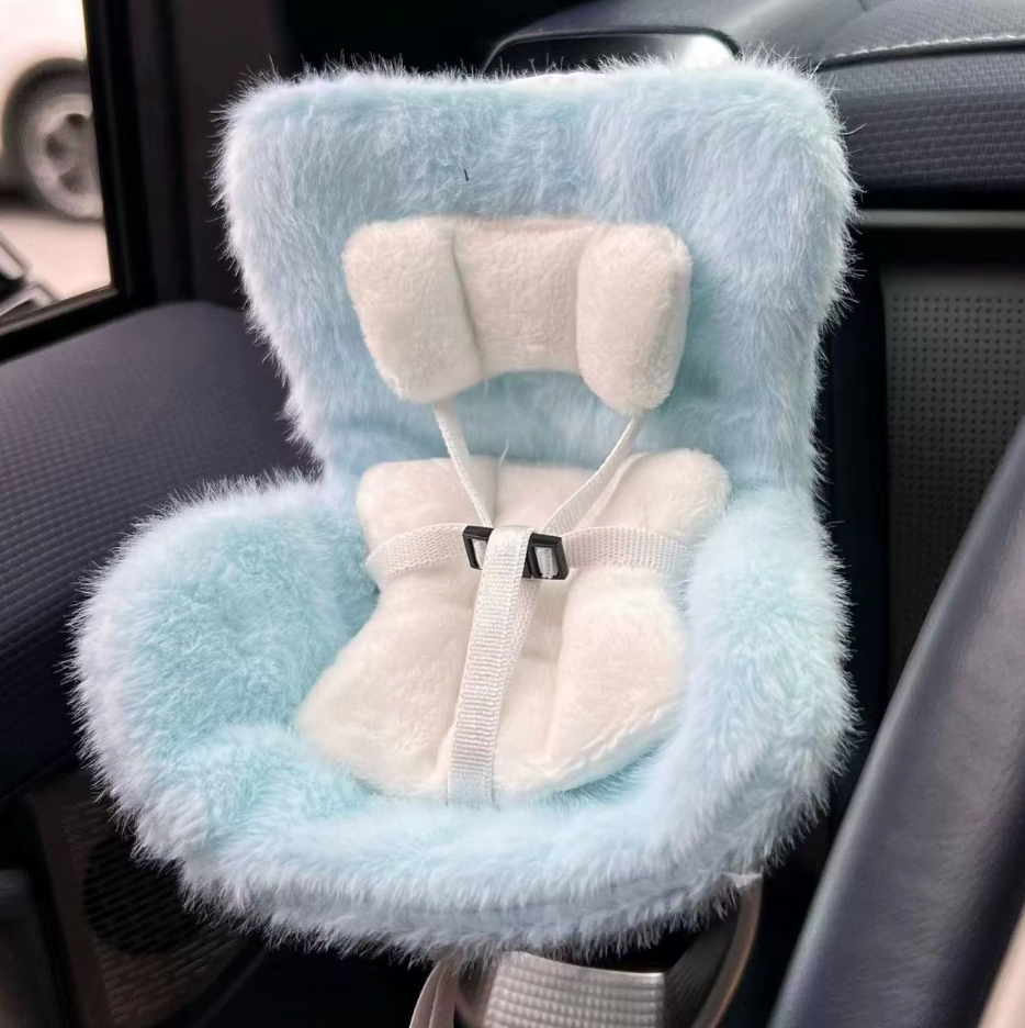 Labubu Luxury fur Chair - BuBu Boxes